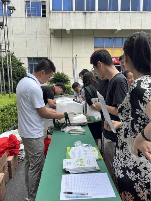 我市公共机构广泛开展全国节能宣传周节能降碳宣传活动，节能技术推广服务成效显著